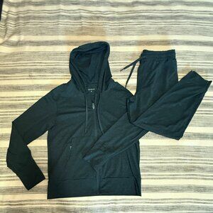 Quince Women's M Jogger and Zip-Up Hoodie Set